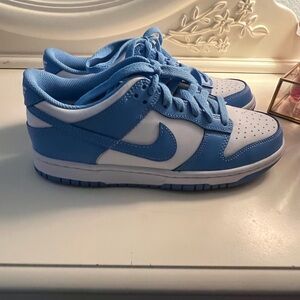 UNC youth dunks